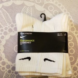 Youth Nike crew socks